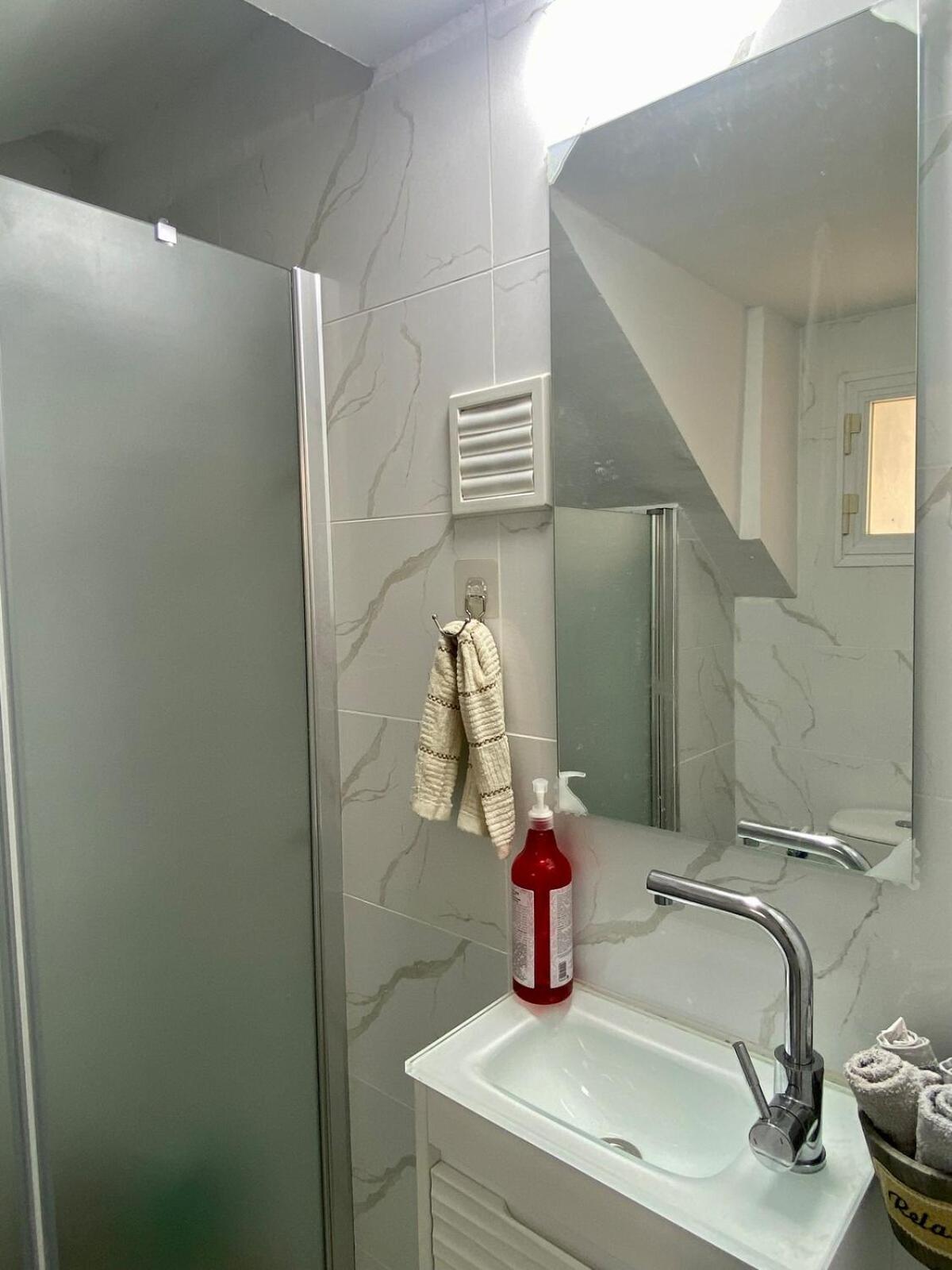 דירת גן מרווחת במיקום מעולה עם נטפליקס חינמי Apartment Ma'ale Adumim Exterior photo